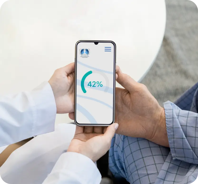 manos usando un telefono